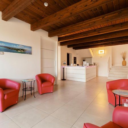 Agriturismo Il Colle Dei Lecci 安科纳 外观 照片