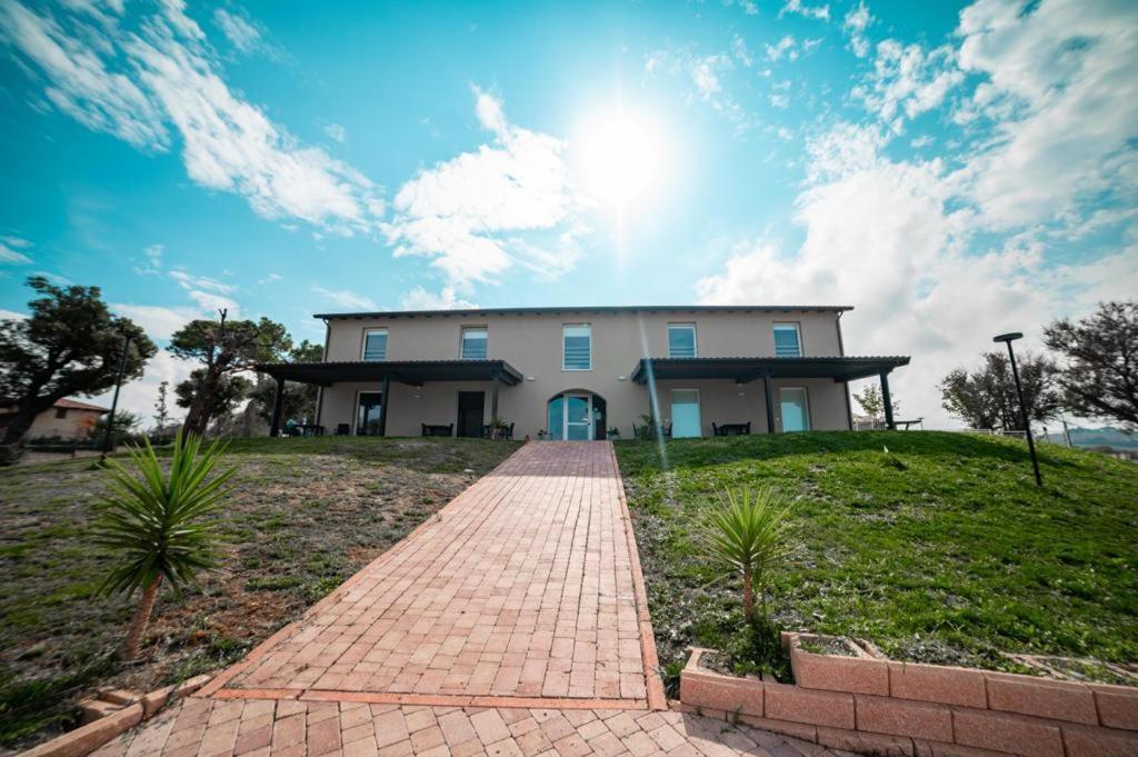 Agriturismo Il Colle Dei Lecci 安科纳 外观 照片