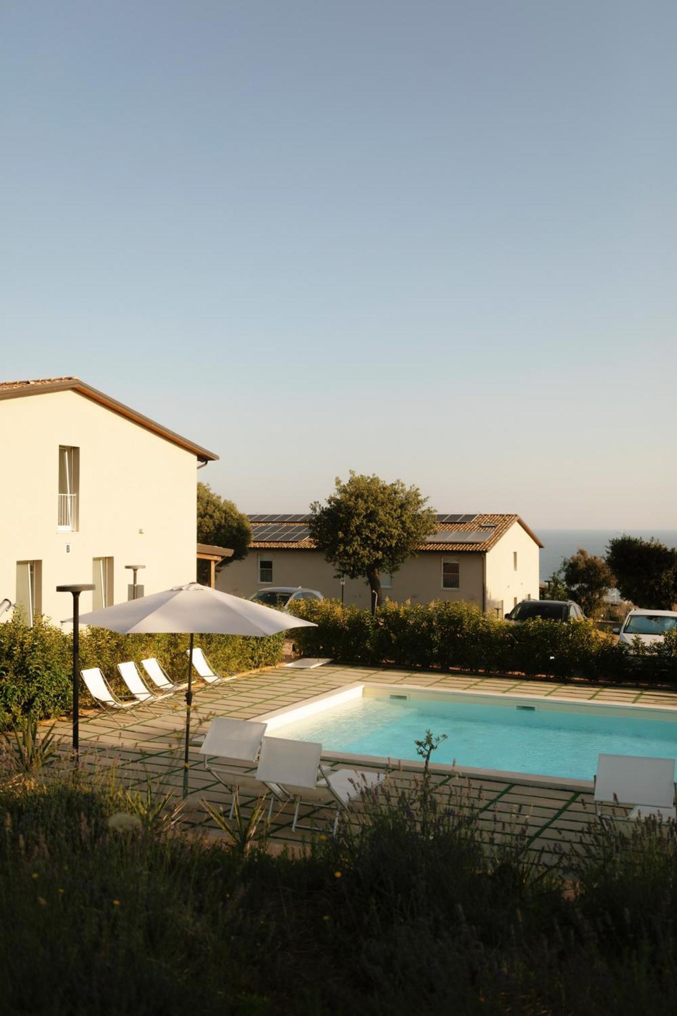 Agriturismo Il Colle Dei Lecci 安科纳 外观 照片