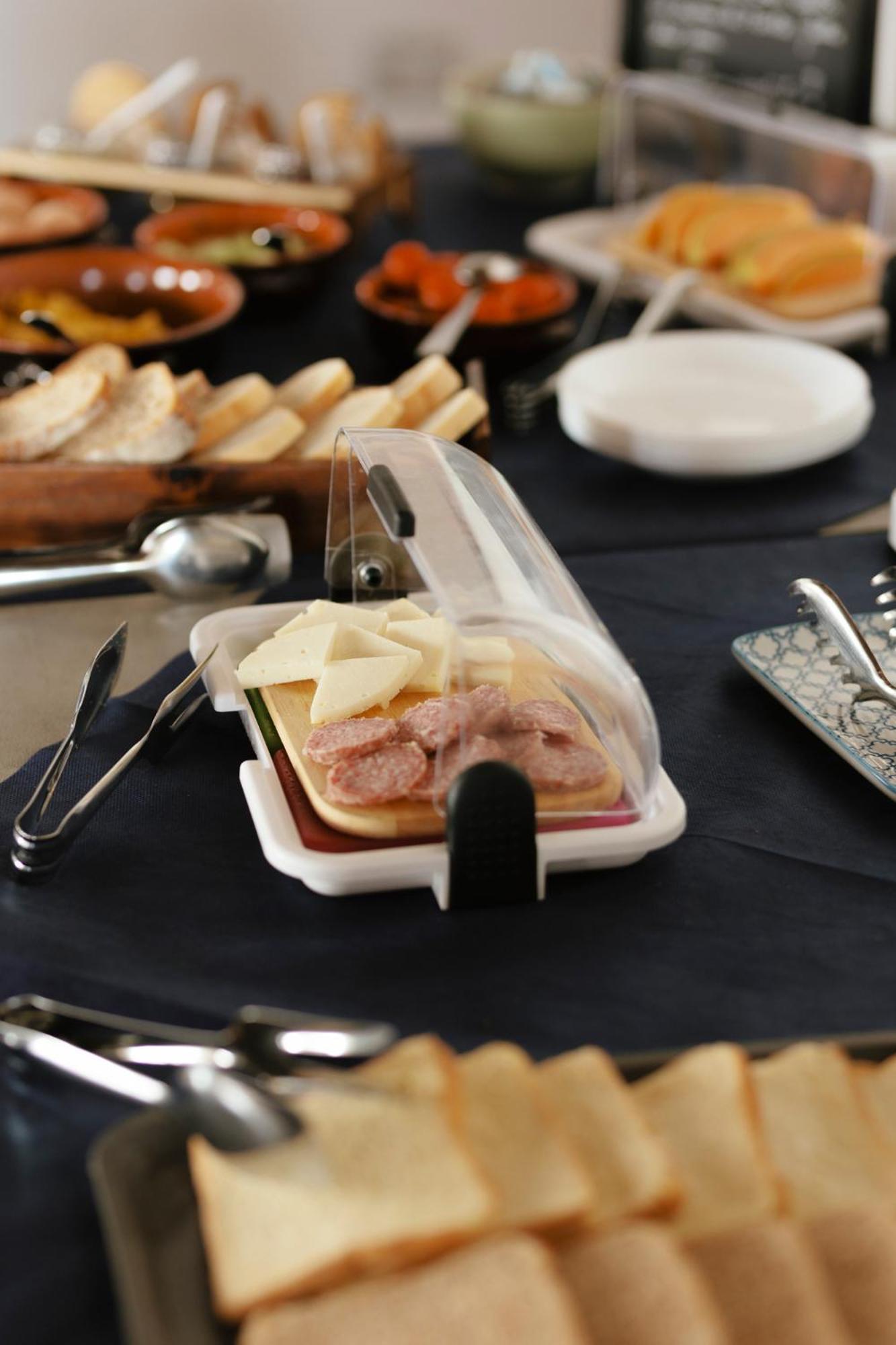 Agriturismo Il Colle Dei Lecci 安科纳 外观 照片